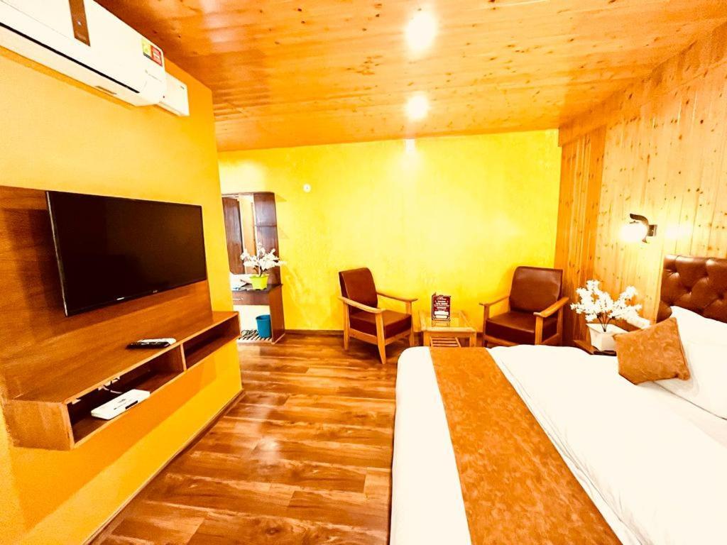 Vista Resort - Managed By The Four Season, Close To Manali Mall Road ภายนอก รูปภาพ