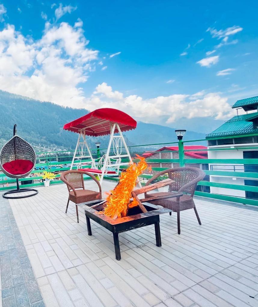 Vista Resort - Managed By The Four Season, Close To Manali Mall Road ภายนอก รูปภาพ